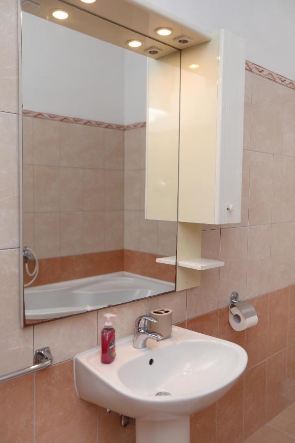 Vila Kuzmanic Trogir Buitenkant foto