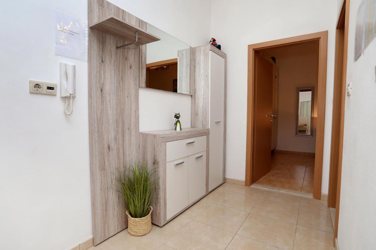 Vila Kuzmanic Trogir Buitenkant foto