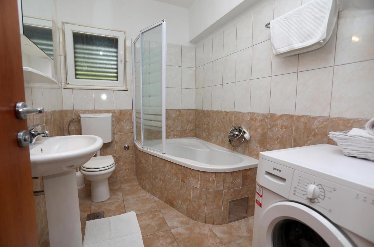 Vila Kuzmanic Trogir Buitenkant foto
