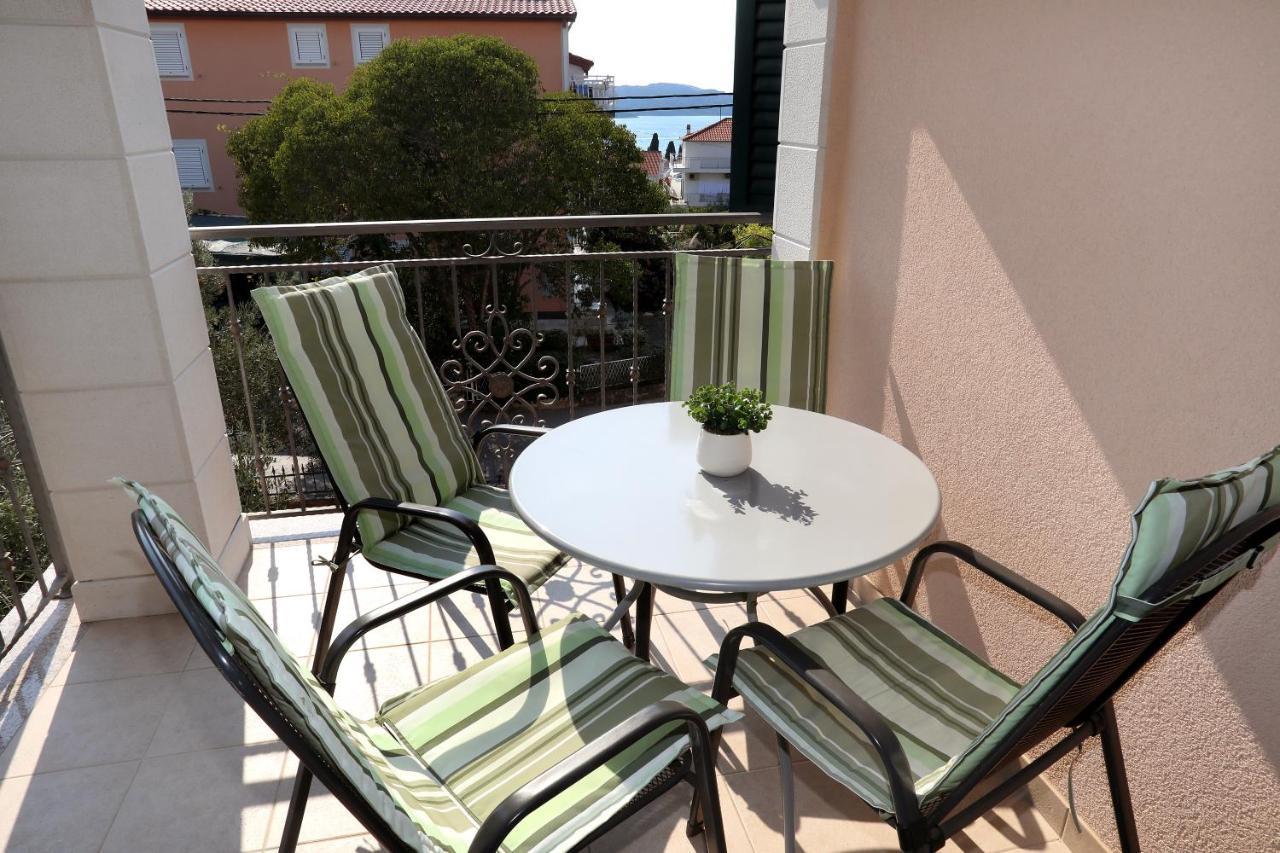 Vila Kuzmanic Trogir Buitenkant foto