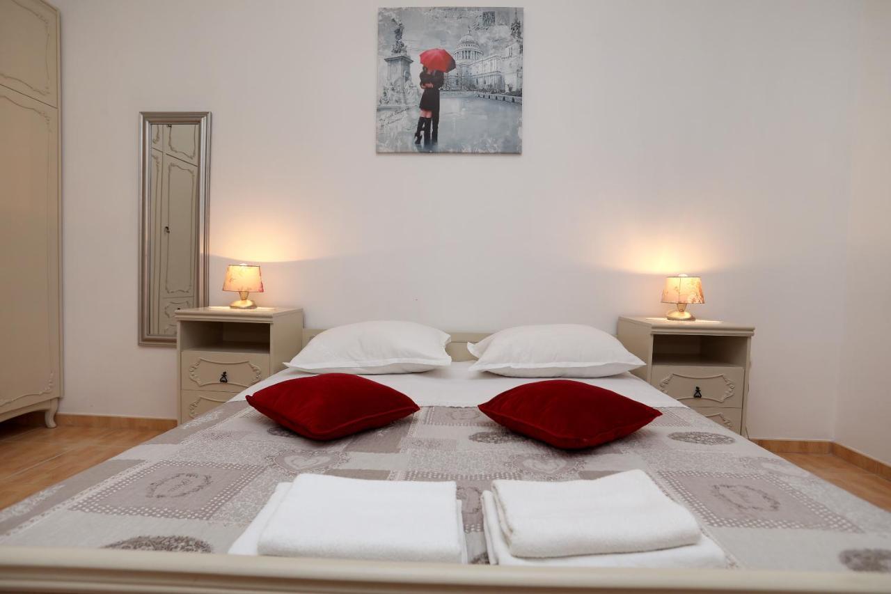 Vila Kuzmanic Trogir Buitenkant foto