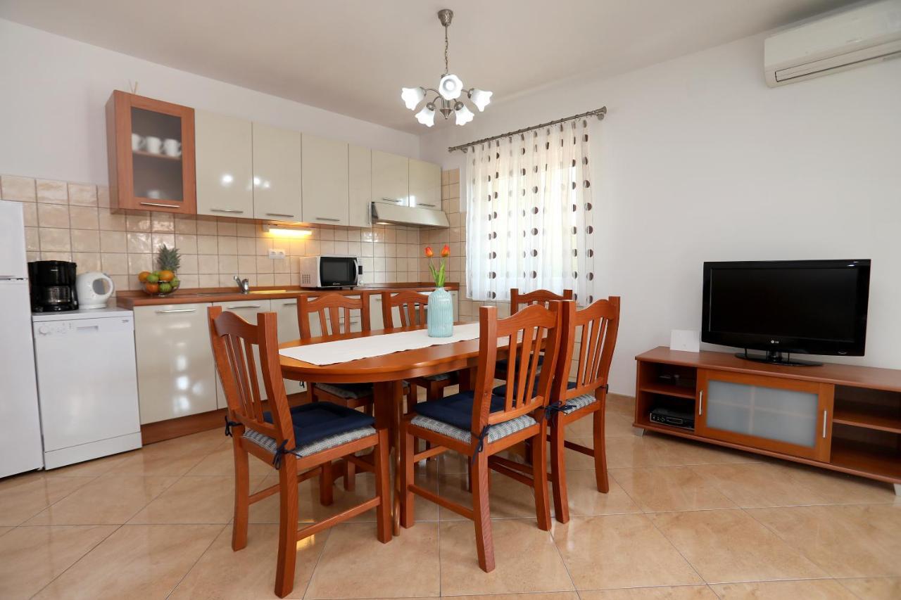 Vila Kuzmanic Trogir Buitenkant foto