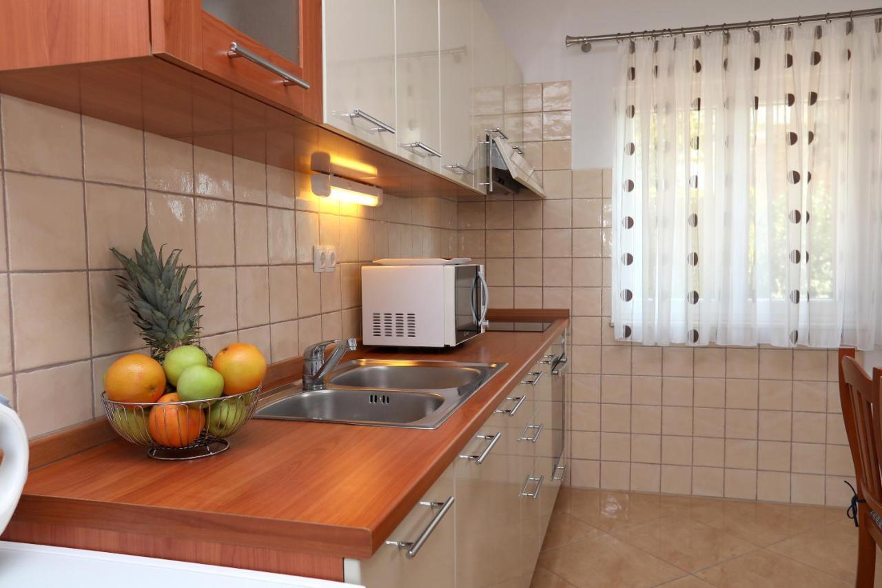 Vila Kuzmanic Trogir Buitenkant foto