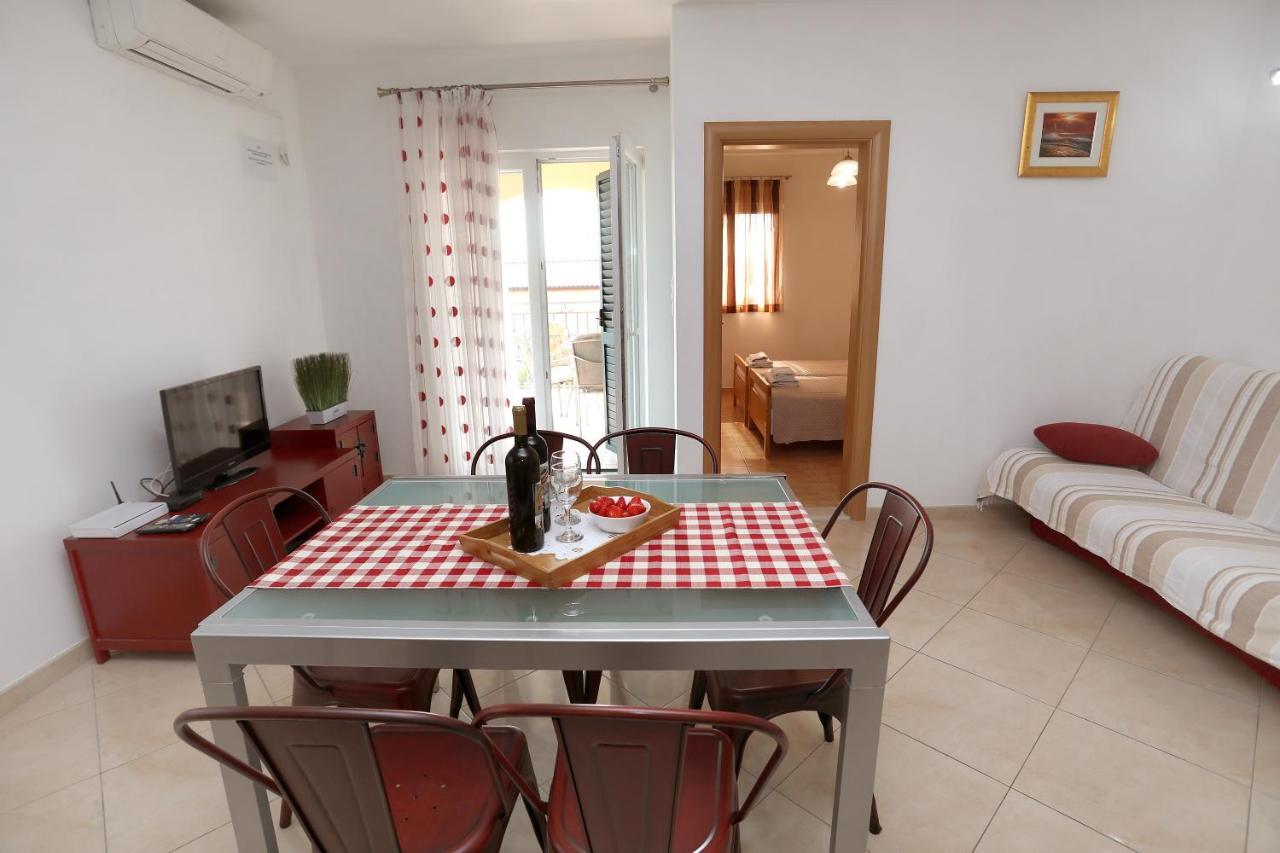 Vila Kuzmanic Trogir Buitenkant foto