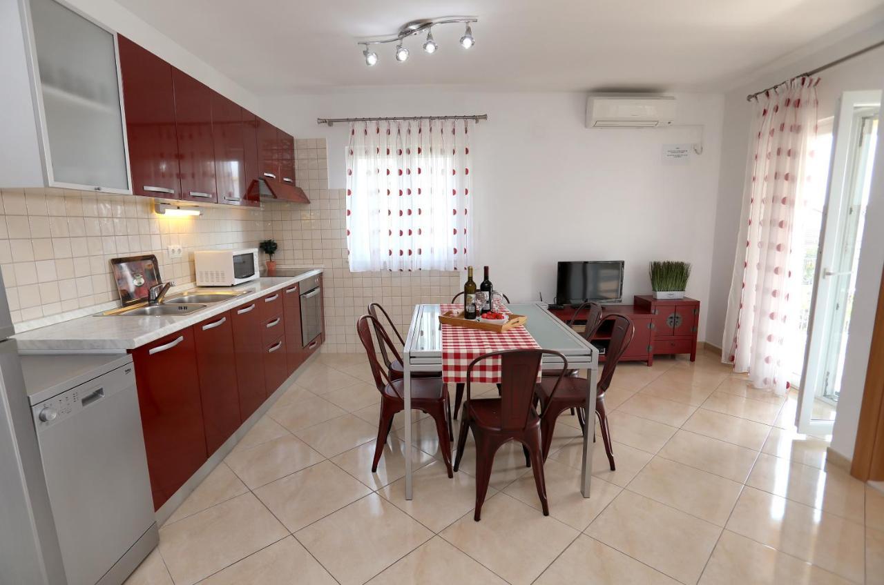 Vila Kuzmanic Trogir Buitenkant foto